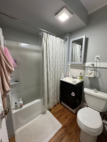 8 Brooks Park 24, Medford, MA 01255