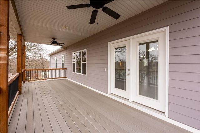 27487 Isabella Lane, Warsaw, MO 65355