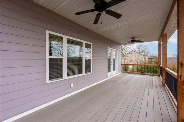 27487 Isabella Lane, Warsaw, MO 65355