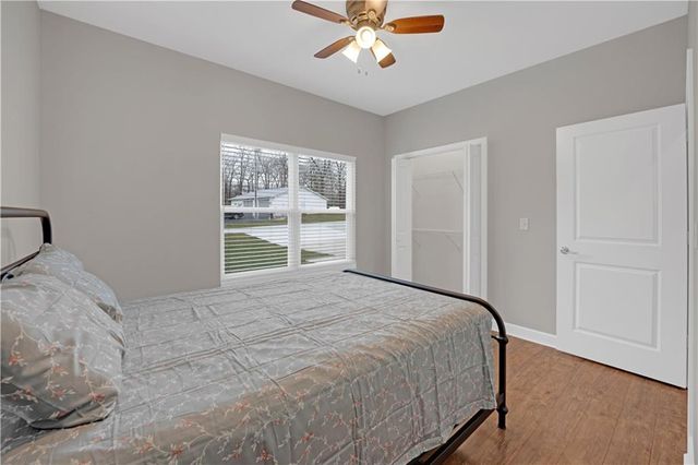 27487 Isabella Lane, Warsaw, MO 65355