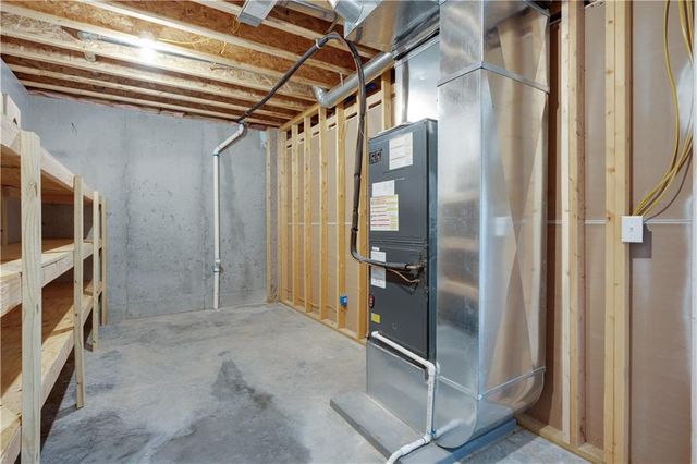 27487 Isabella Lane, Warsaw, MO 65355