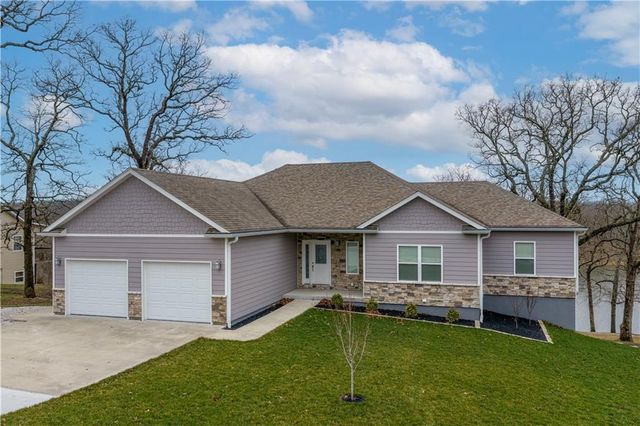 27487 Isabella Lane, Warsaw, MO 65355