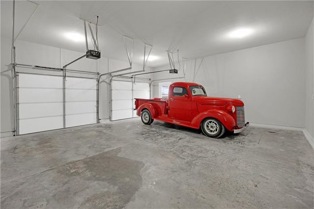 27487 Isabella Lane, Warsaw, MO 65355