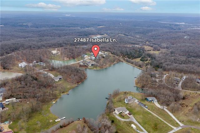 27487 Isabella Lane, Warsaw, MO 65355