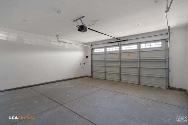 708 Sammy Way, Shafter, CA 93263