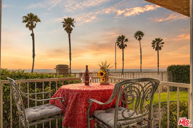 200 E Surfside Drive, Port Hueneme, CA 93041