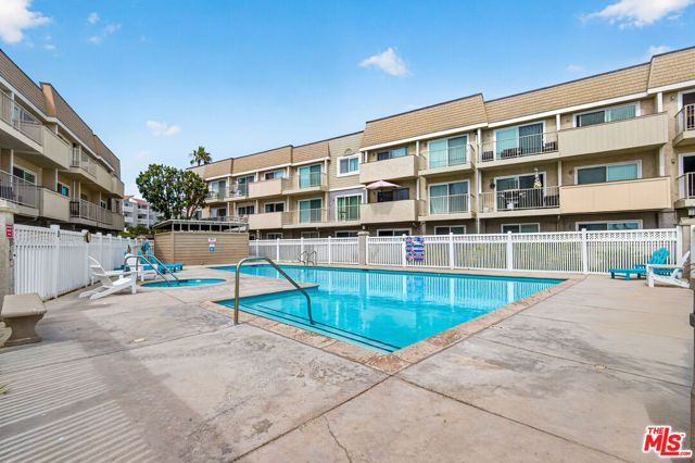 200 E Surfside Drive, Port Hueneme, CA 93041