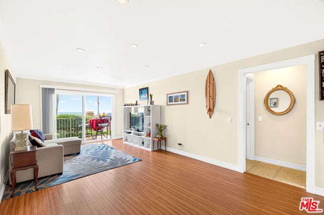 200 E Surfside Drive, Port Hueneme, CA 93041