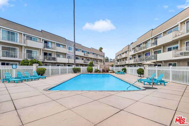 200 E Surfside Drive, Port Hueneme, CA 93041