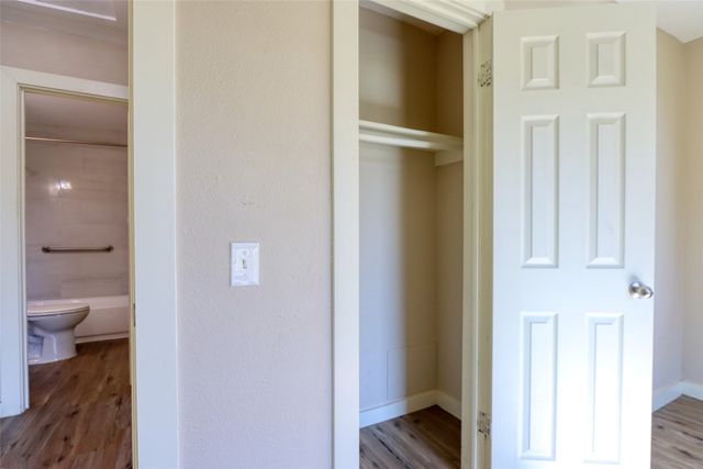 2765 Scotland Drive, Dallas, TX 75216