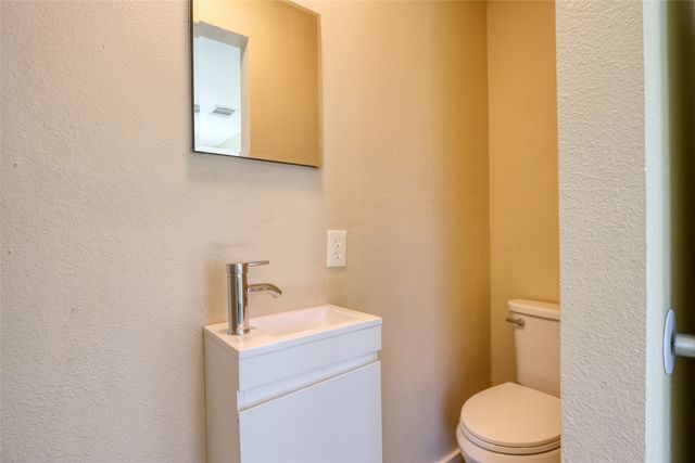 2765 Scotland Drive, Dallas, TX 75216