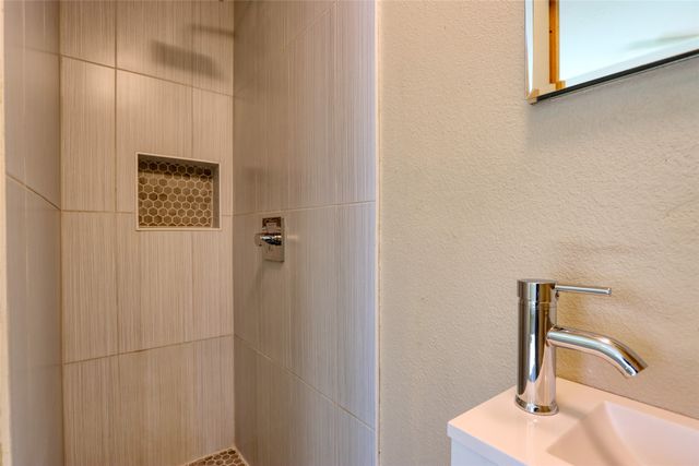 2765 Scotland Drive, Dallas, TX 75216