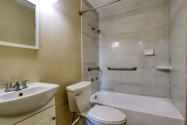 2765 Scotland Drive, Dallas, TX 75216