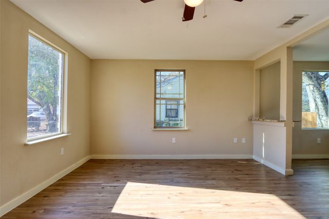 2765 Scotland Drive, Dallas, TX 75216