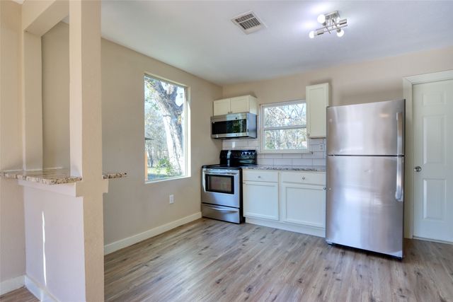 2765 Scotland Drive, Dallas, TX 75216