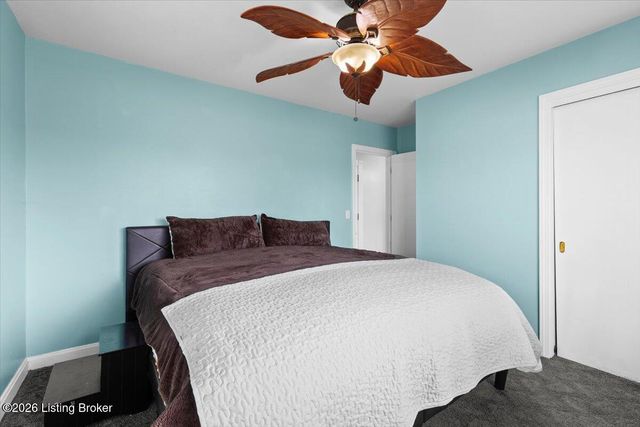 2023 Dixie Garden Dr, Louisville, KY 40272