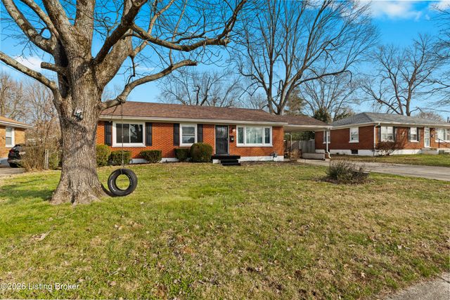 2023 Dixie Garden Dr, Louisville, KY 40272