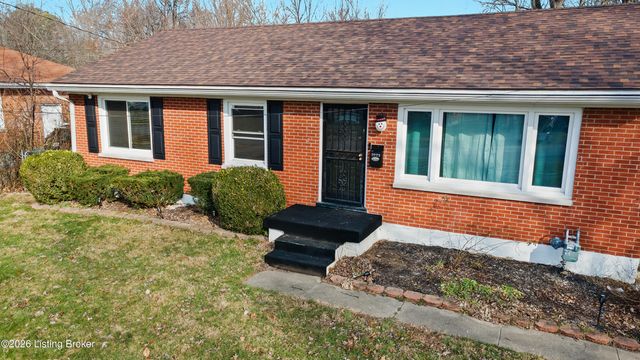 2023 Dixie Garden Dr, Louisville, KY 40272