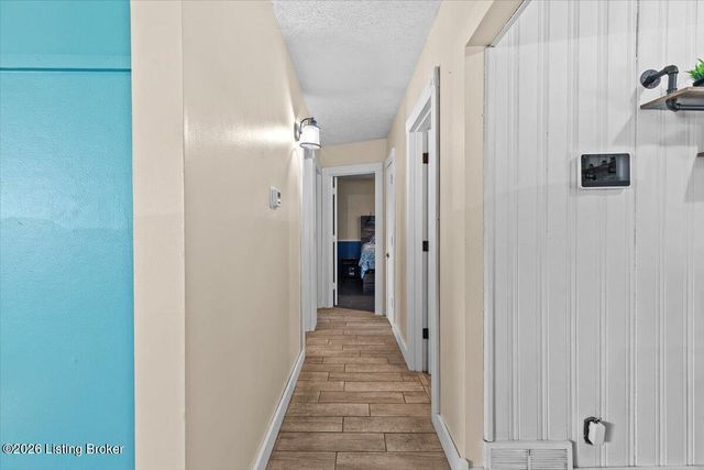 2023 Dixie Garden Dr, Louisville, KY 40272