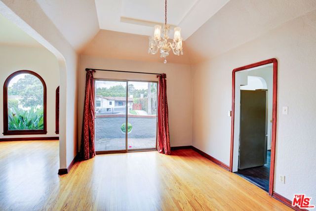 10372 Tennessee Avenue, Los Angeles, CA 90064