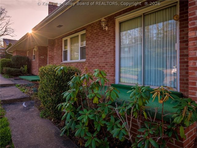 5003 Frederick Drive, Charleston, WV 25313