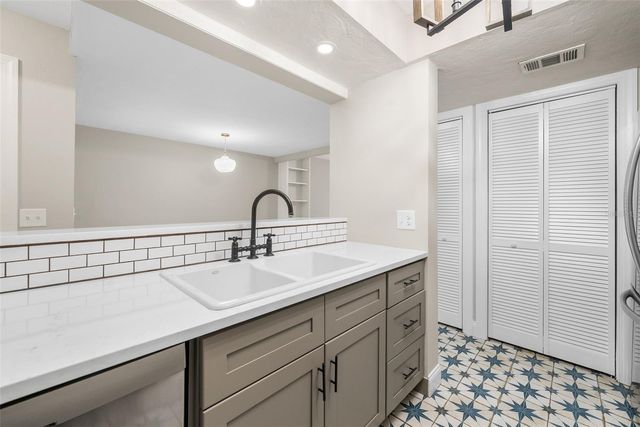 900 SW 62ND BOULEVARD H43, Gainesville, FL 32607
