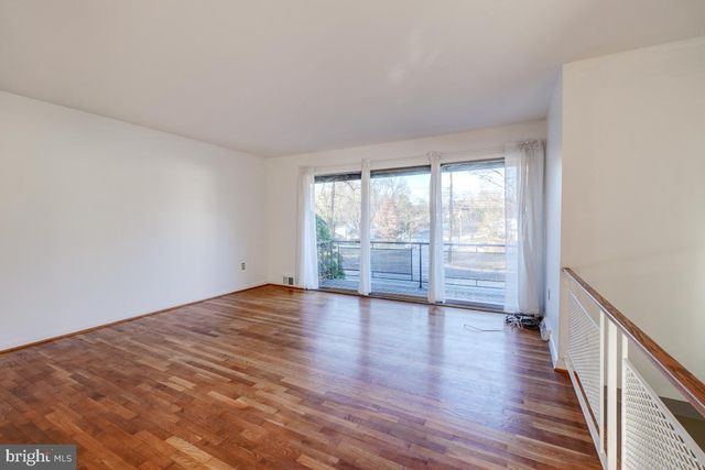 13701 ARCTIC AVE, Rockville, MD 20853