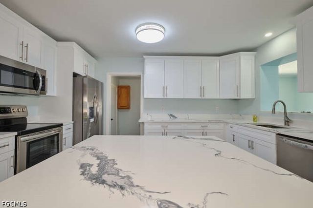 4370 Deleon ST, Fort Myers, FL 33901