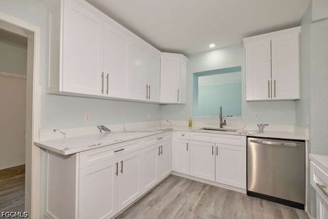 4370 Deleon ST, Fort Myers, FL 33901