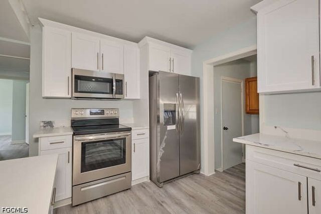 4370 Deleon ST, Fort Myers, FL 33901