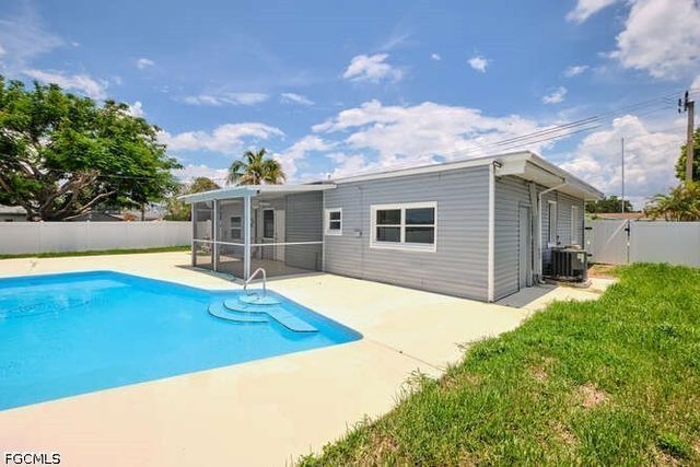 4370 Deleon ST, Fort Myers, FL 33901