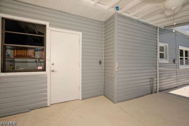 4370 Deleon ST, Fort Myers, FL 33901