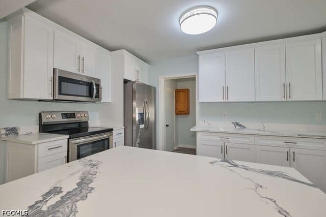 4370 Deleon ST, Fort Myers, FL 33901