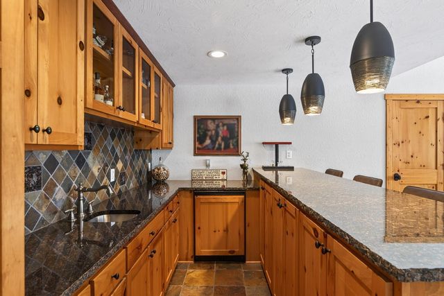 23400 Woodland Ridge Drive, Lakeville, MN 55044