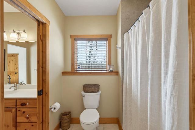 23400 Woodland Ridge Drive, Lakeville, MN 55044