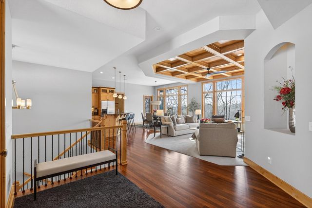 23400 Woodland Ridge Drive, Lakeville, MN 55044