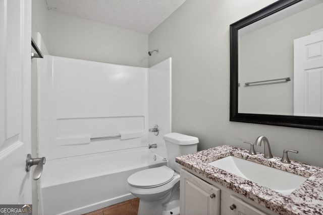 3368 Rockmill Drive, Ellenwood, GA 30294