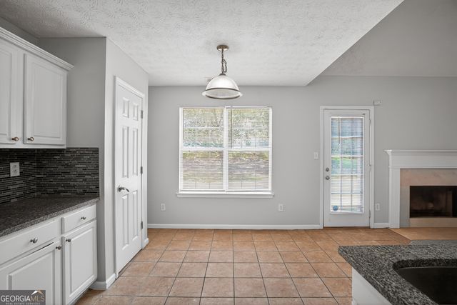 3368 Rockmill Drive, Ellenwood, GA 30294