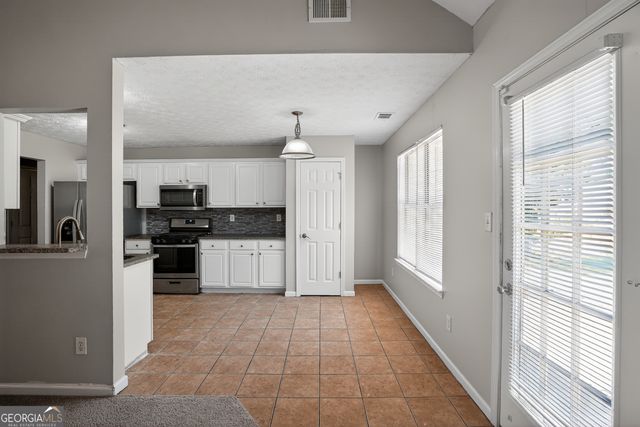 3368 Rockmill Drive, Ellenwood, GA 30294