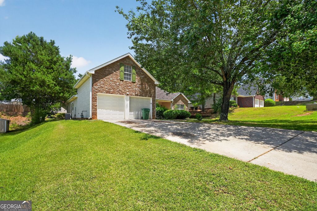 3368 Rockmill Drive, Ellenwood, GA 30294