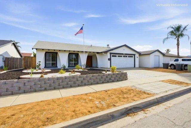 1711 Oak Hill Dr, Escondido, CA 92027