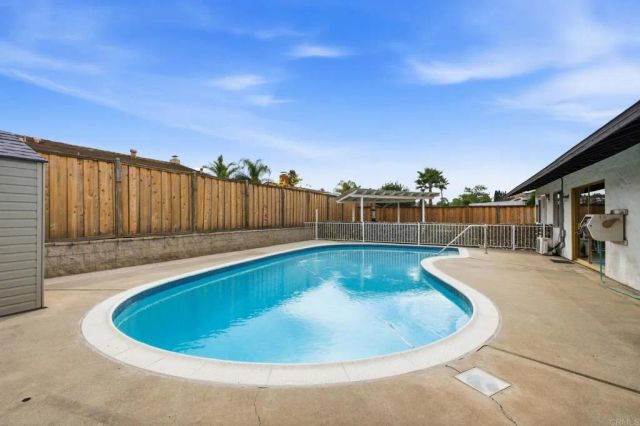 1711 Oak Hill Dr, Escondido, CA 92027