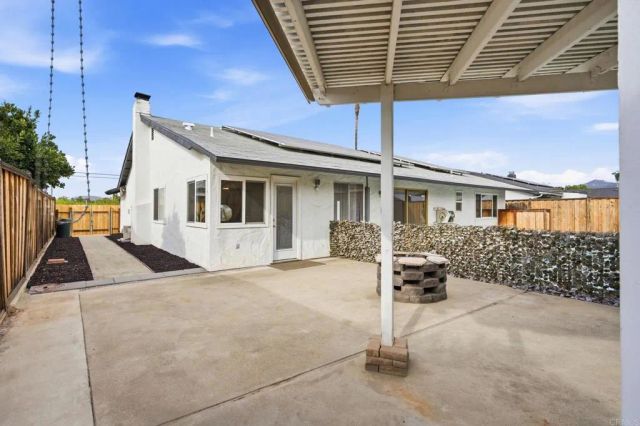 1711 Oak Hill Dr, Escondido, CA 92027