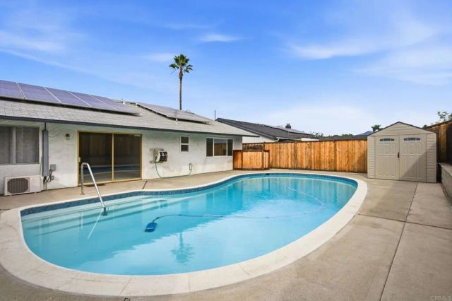 1711 Oak Hill Dr, Escondido, CA 92027