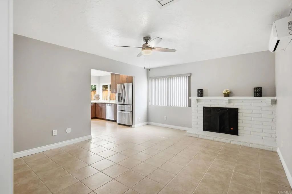 1711 Oak Hill Dr, Escondido, CA 92027