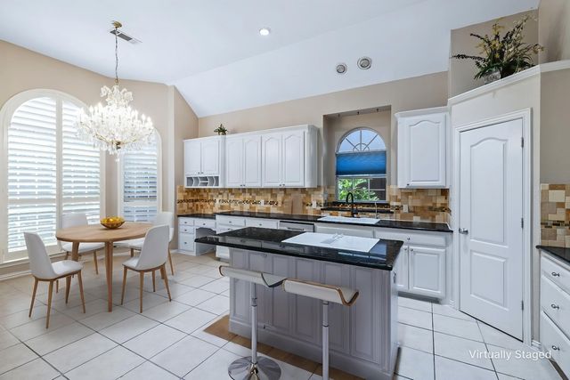 4564 Jousting Lane, Grand Prairie, TX 75052