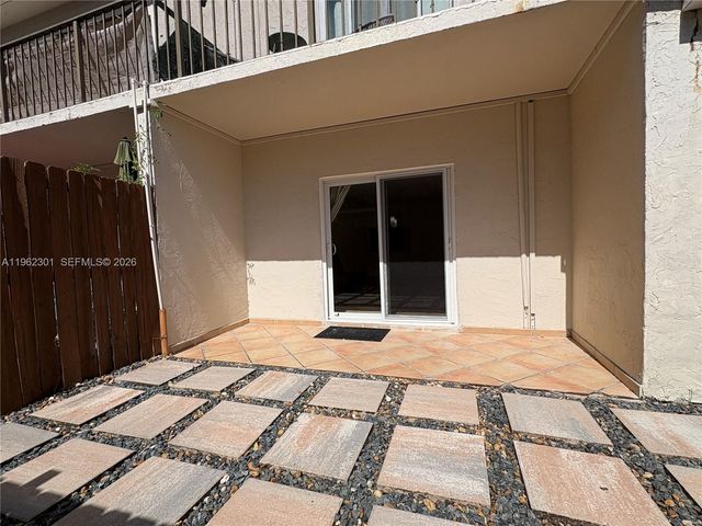 8600 SW 67th Ave 915, Pinecrest, FL 33156