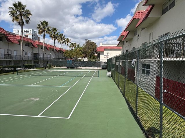 8600 SW 67th Ave 915, Pinecrest, FL 33156