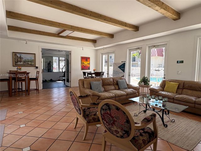 8600 SW 67th Ave 915, Pinecrest, FL 33156