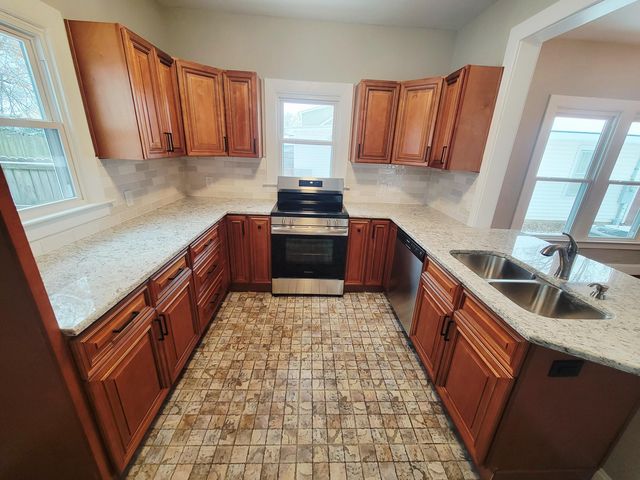 112 Penmoken Park, Lexington, KY 40503